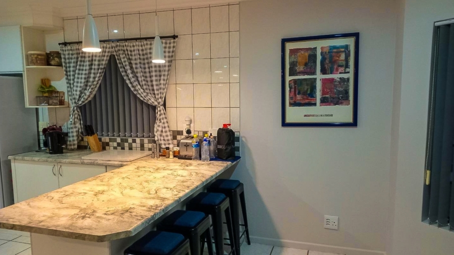 3 Bedroom Property for Sale in Grootbrakhoogte Western Cape